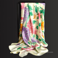Novo padrão 135 * 135 cm mulheres floral impresso 100 poliéster lenço quadrado grande